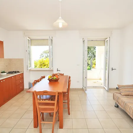 Punta Pizzo Apartment *